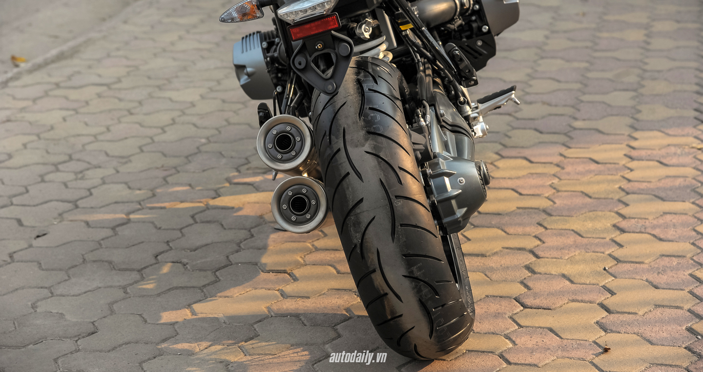 BMW R nine T (8).JPG